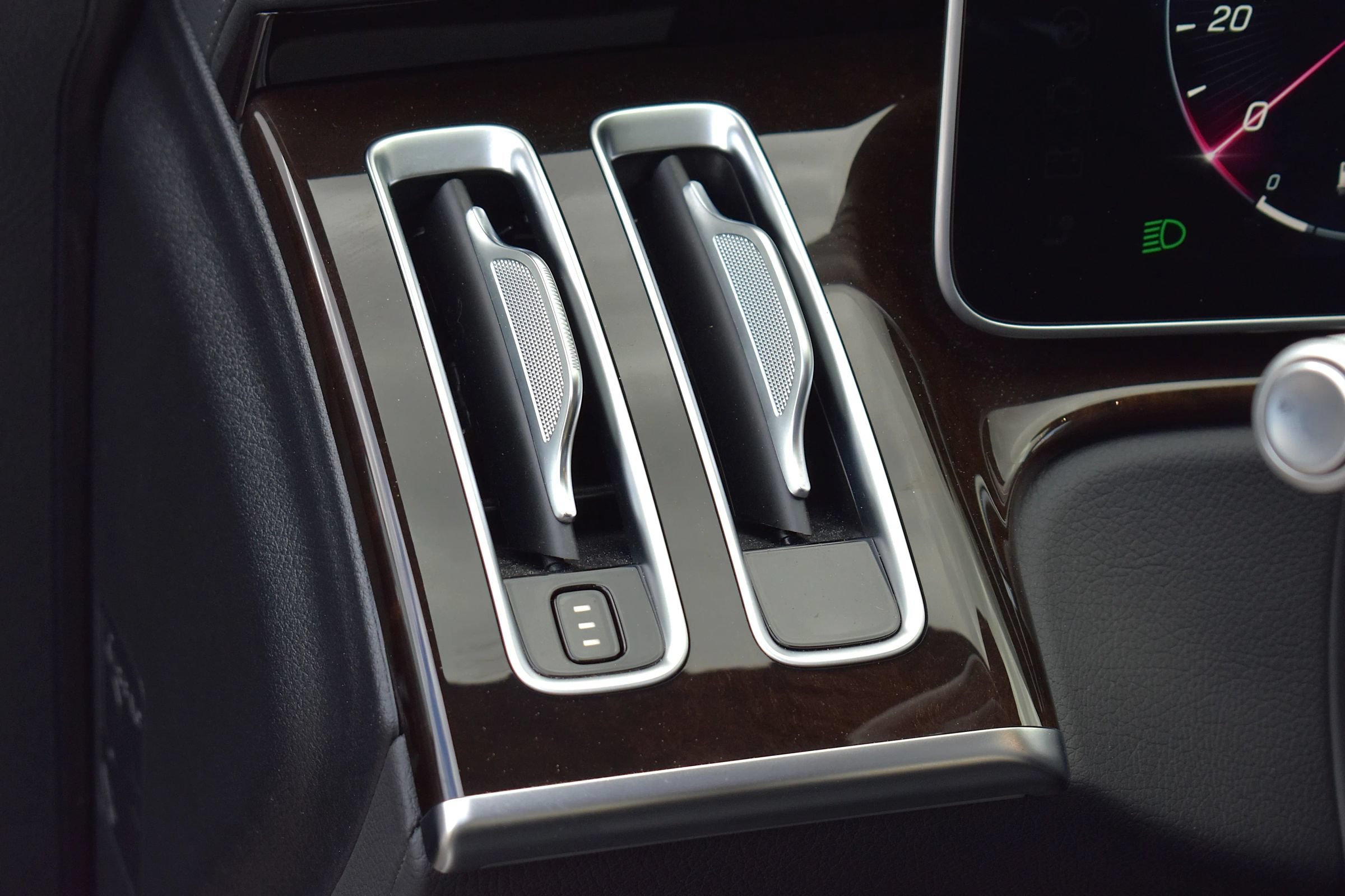 Used 2024 Mercedes-Benz S 500 4MATIC image 61