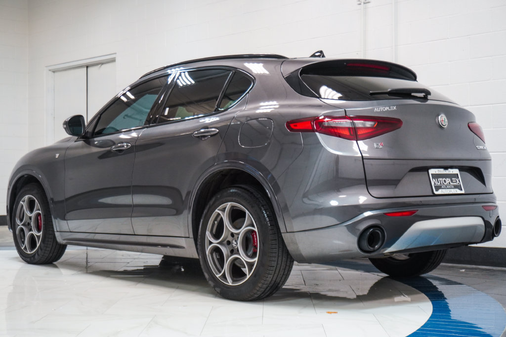 Used 2023 Alfa Romeo Stelvio Ti AWD/4WD image 31
