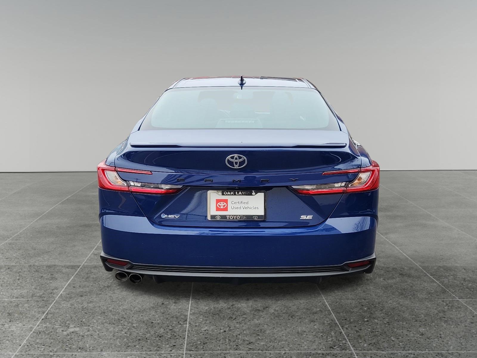 Certified 2025 Toyota Camry SE image 6