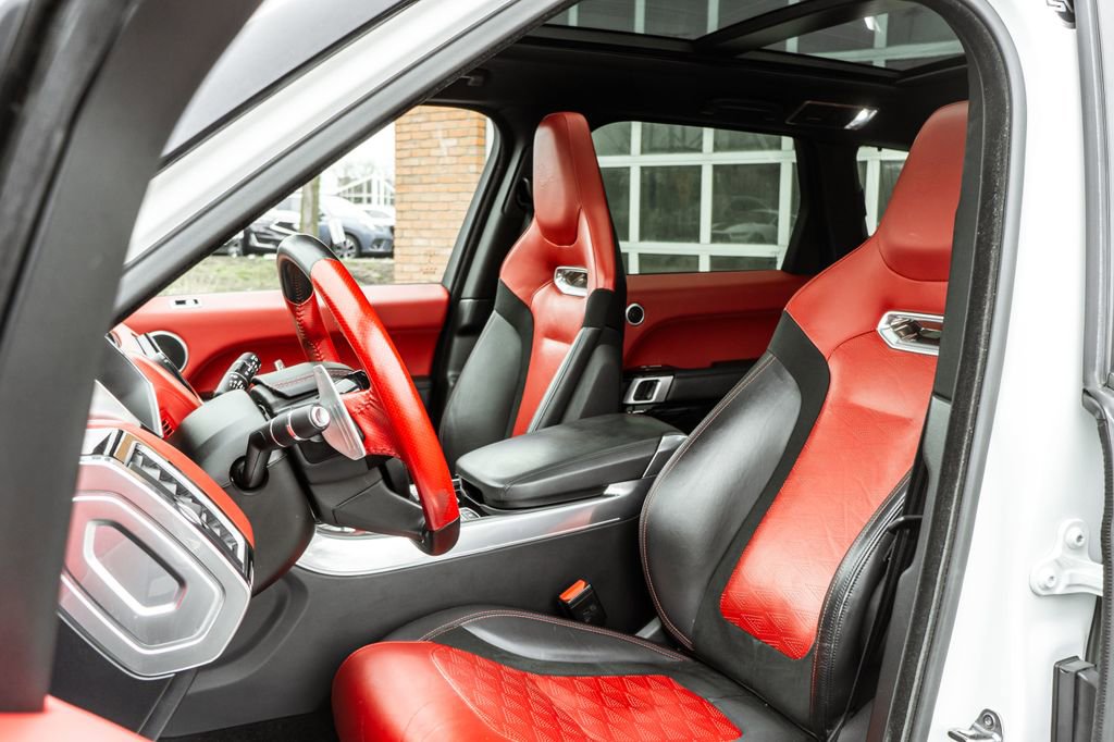 Used 2020 Land Rover Range Rover Sport SVR AWD/4WD image 7