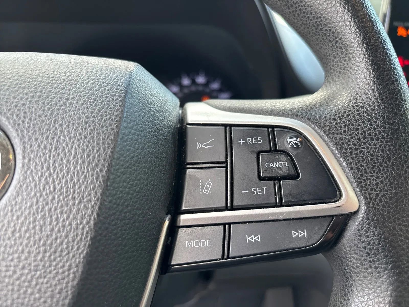 Used 2021 Toyota Sienna LE FWD image 16