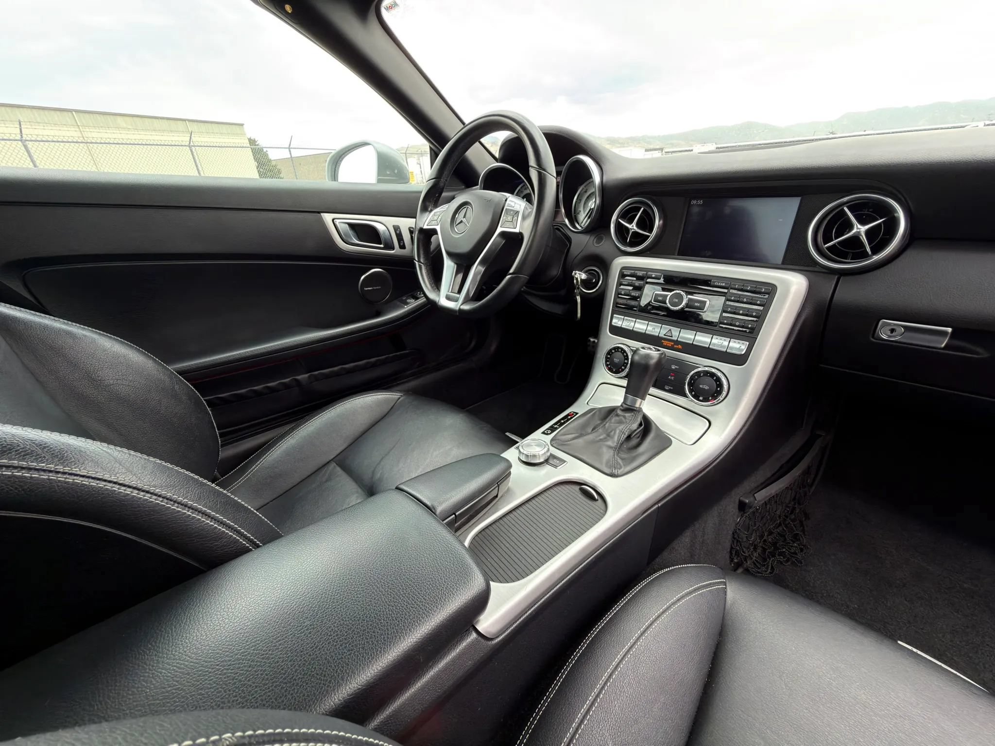 Used 2013 Mercedes-Benz SLK 250 image 6
