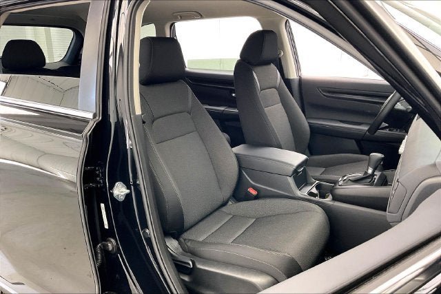 Certified 2026 Honda CR-V LX image 7