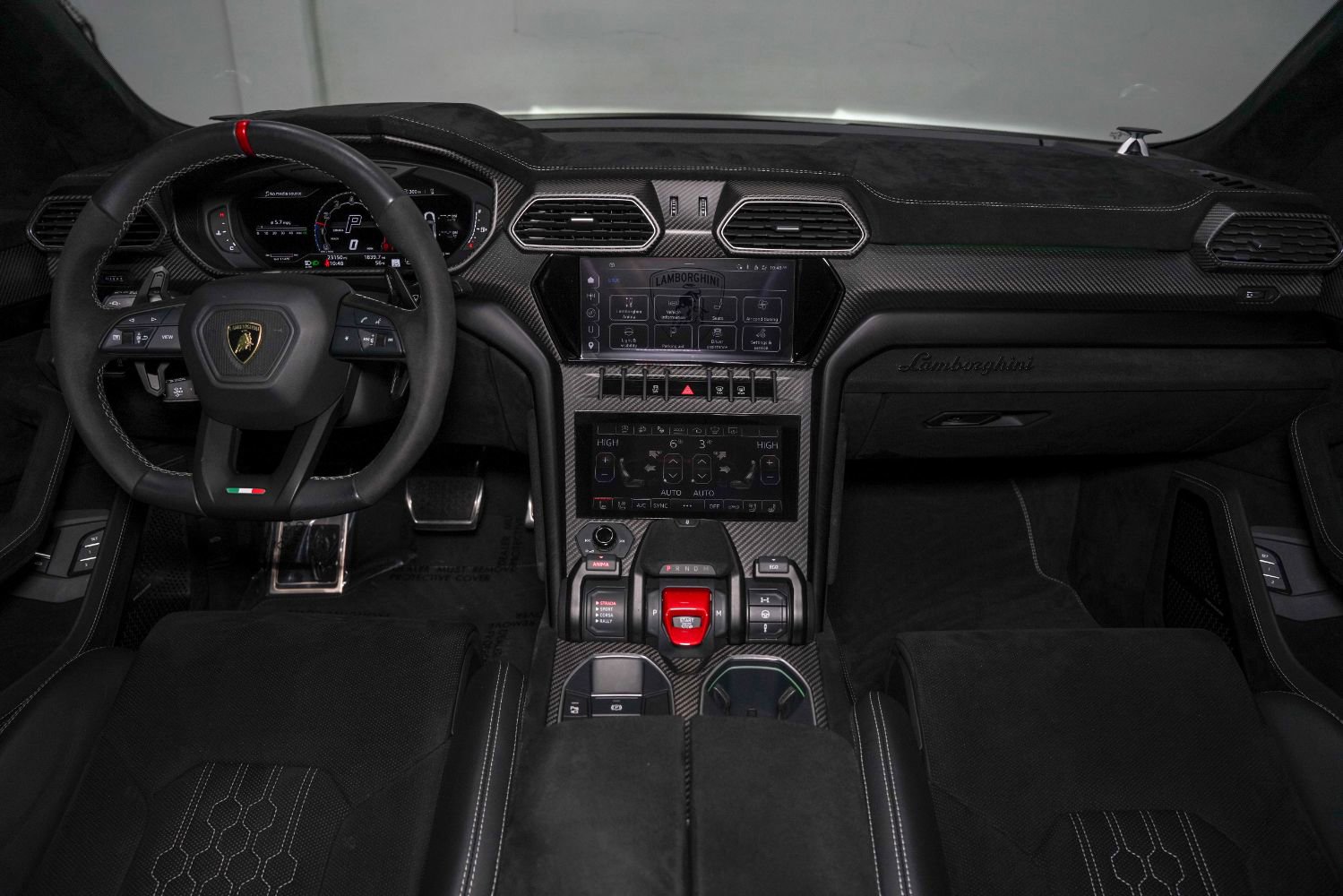 Used 2023 Lamborghini Urus Performante image 11