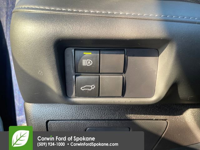 Used 2021 Toyota Highlander XSE image 29