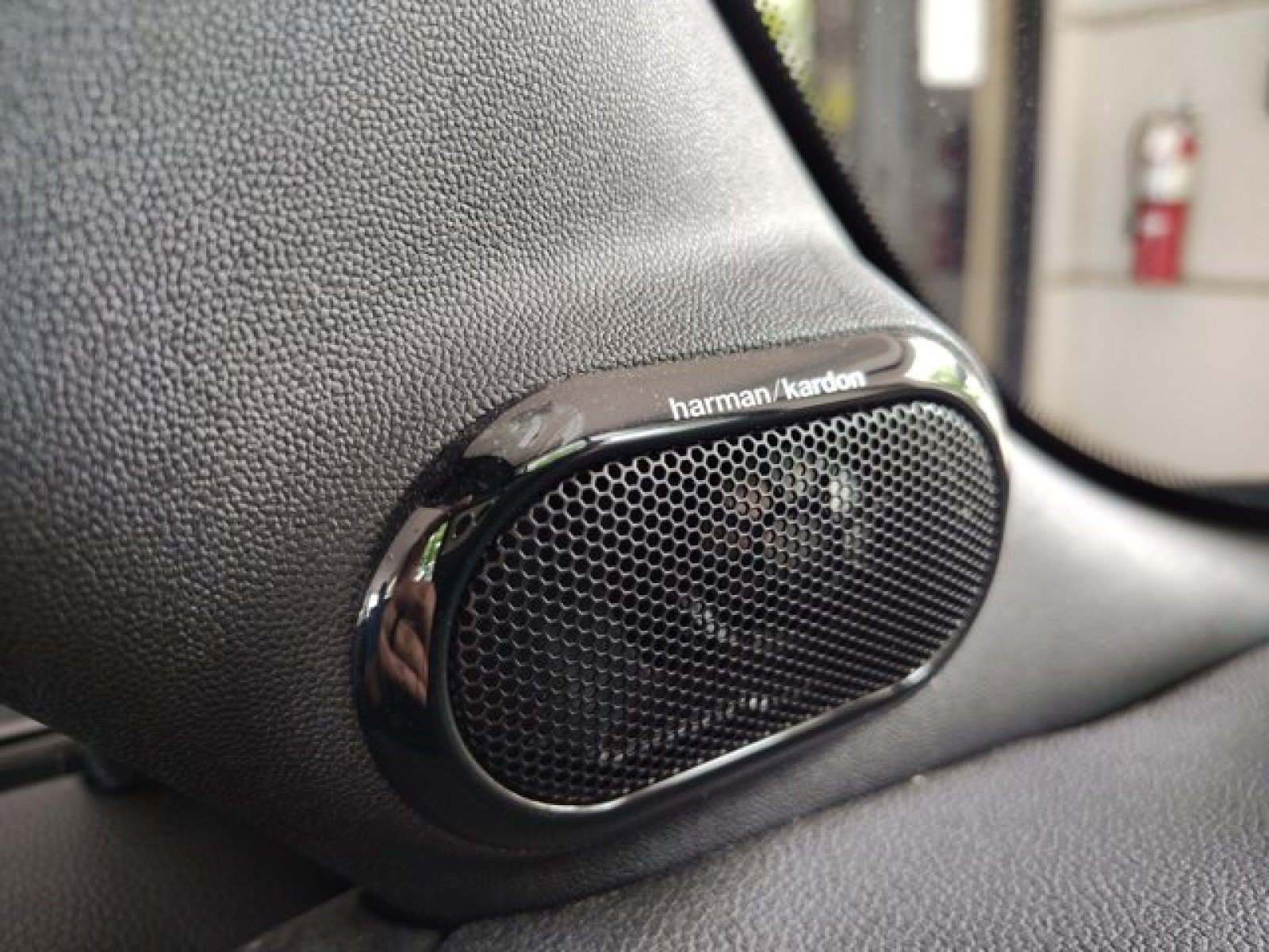 Used 2019 MINI Cooper S w/ Premium Package FWD image 27