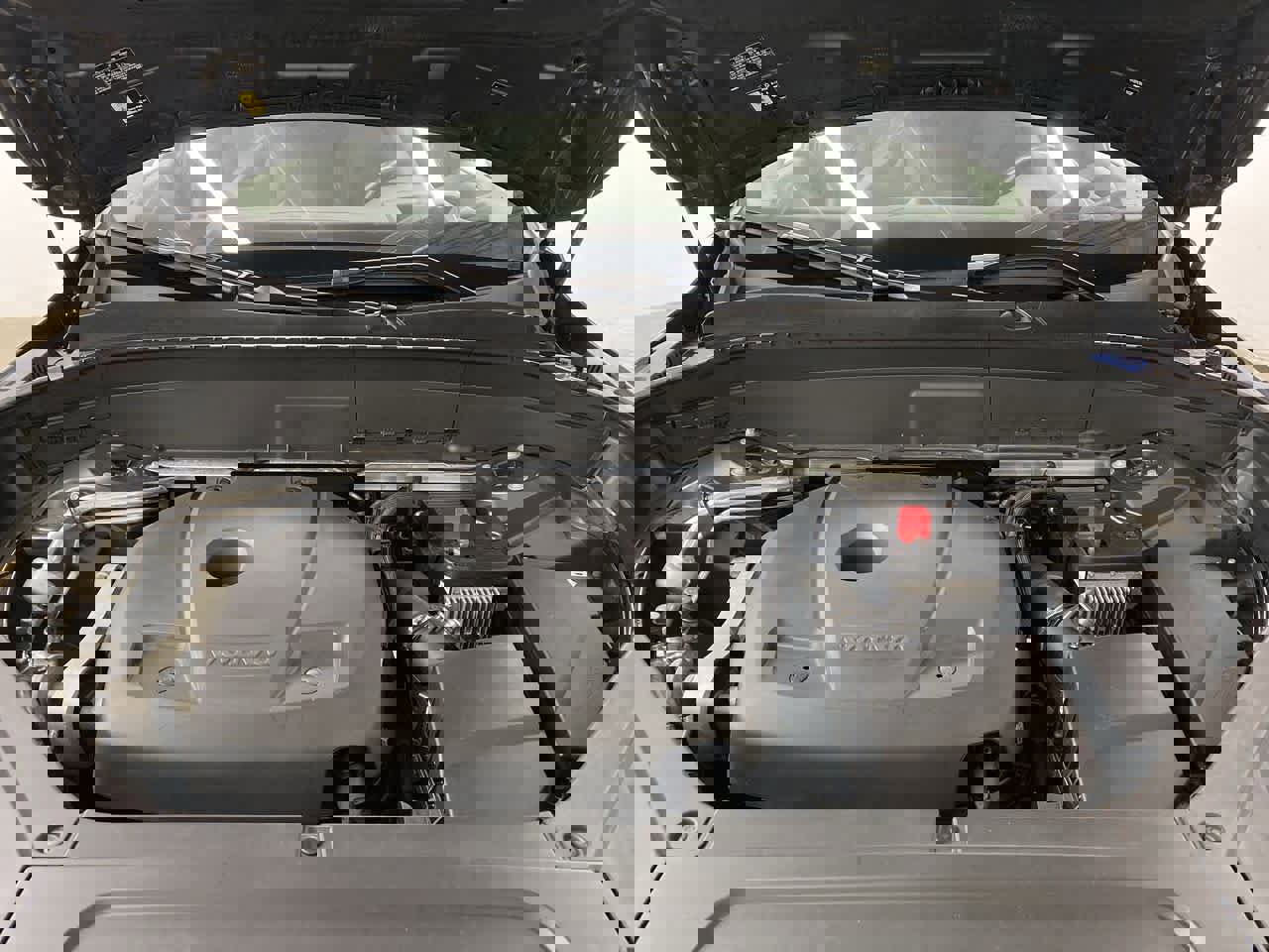 Used 2022 Volvo XC90 T5 Momentum image 13