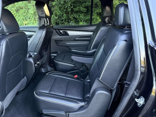Certified 2025 Buick Enclave Preferred AWD/4WD image 11