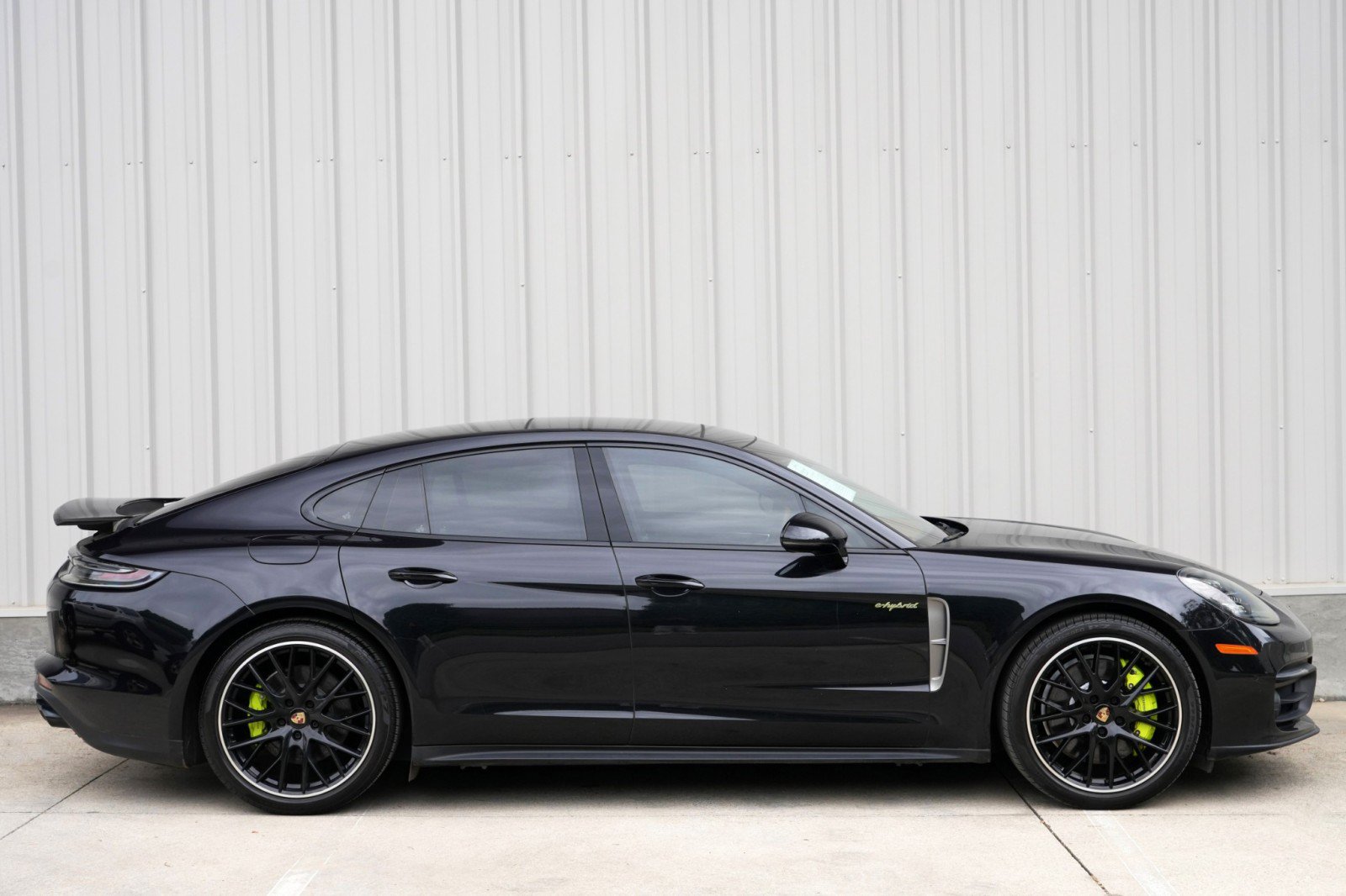 Used 2023 Porsche Panamera 4 Platinum Edition AWD/4WD image 54