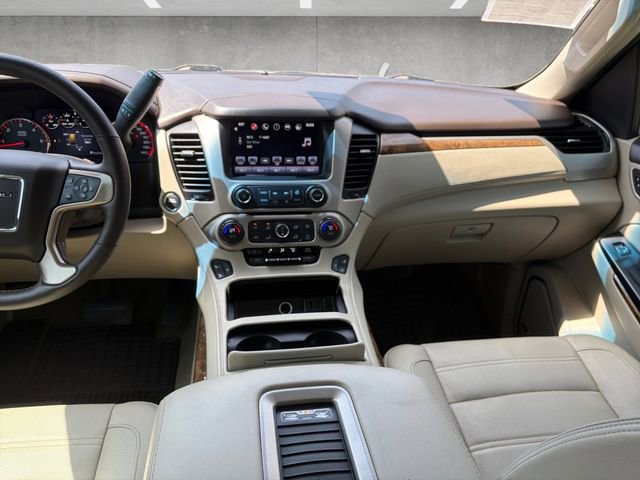 Used 2016 GMC Yukon XL Denali w/ Open Road Package AWD/4WD image 3
