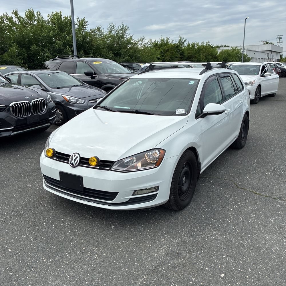 Used 2017 Volkswagen Golf S AWD/4WD image 2