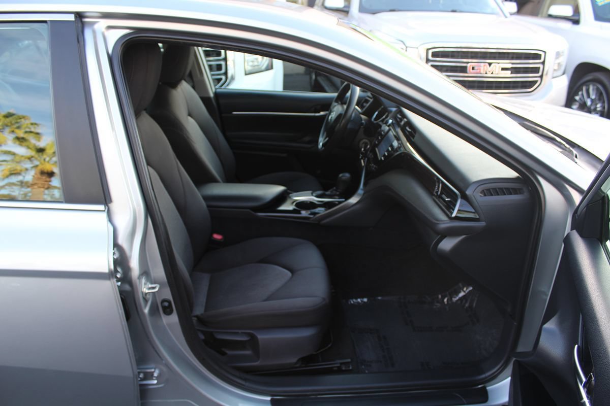 Used 2019 Toyota Camry LE w/ Carpet Mat Package FWD image 21