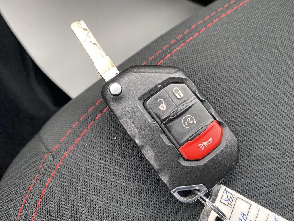 Used 2019 Jeep Wrangler Unlimited Rubicon image 31