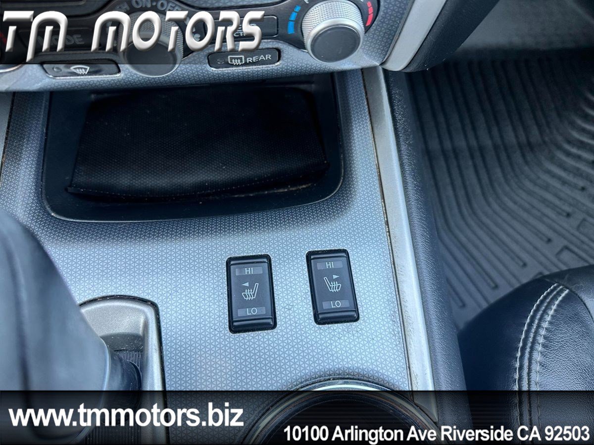 Used 2019 Nissan Pathfinder SL FWD image 15