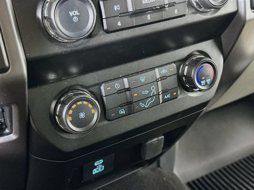 Used 2022 Ford F350 XLT AWD/4WD image 25