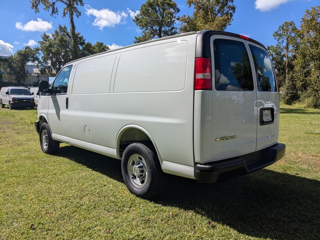 New 2025 Chevrolet Express 2500 w/ Communications Package image 7