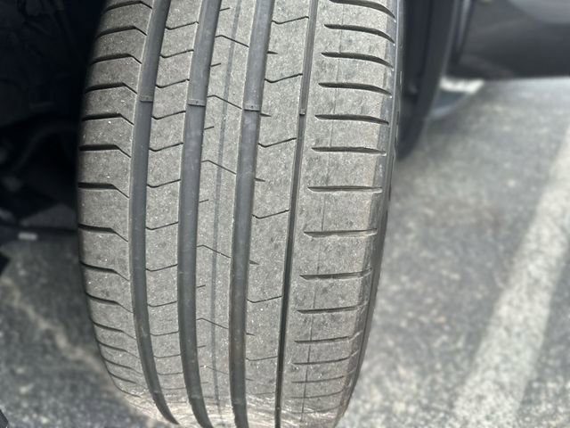 Used 2023 BMW X5 xDrive40i w/ Premium Package AWD/4WD image 12