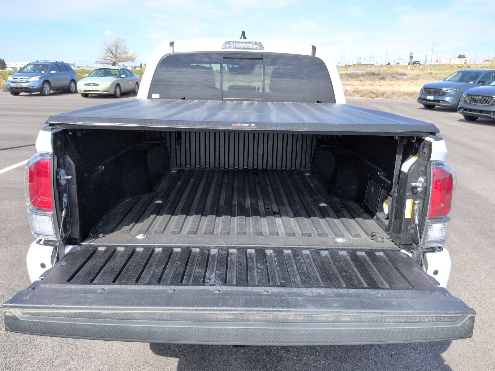 Used 2023 Toyota Tacoma TRD Off-Road w/ Technology Package AWD/4WD image 11