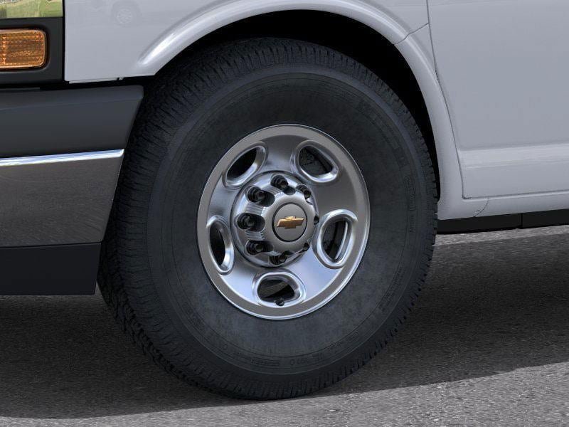 New 2025 Chevrolet Express 2500 Extended w/ Driver Convenience Package RWD image 9