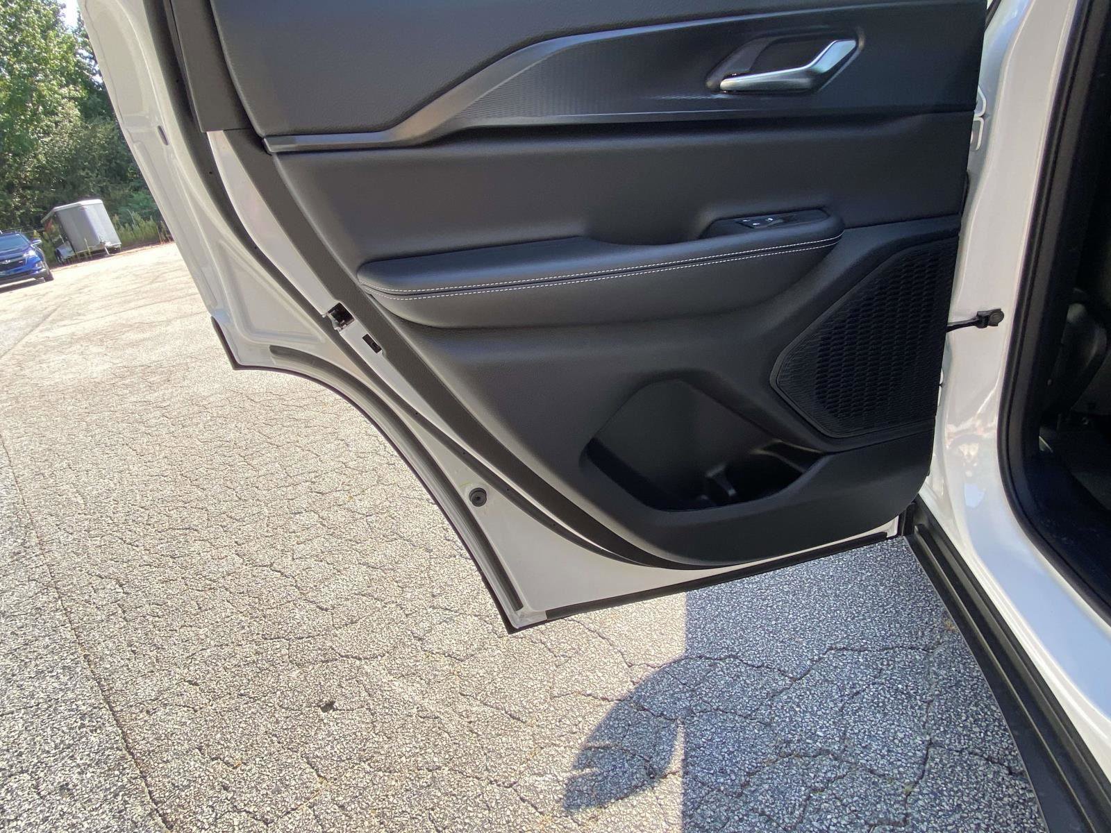 New 2025 Jeep Grand Cherokee Laredo X w/ Luxury Tech Group I image 20