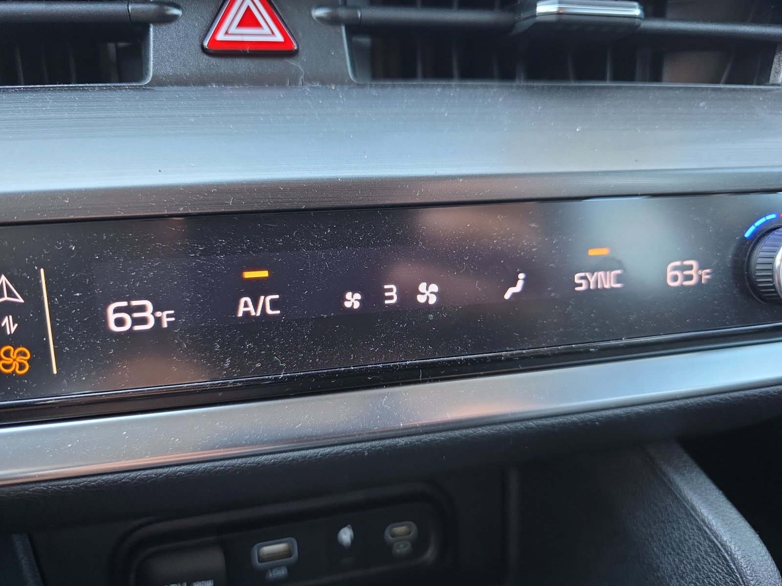 Used 2023 Kia Sportage EX image 16