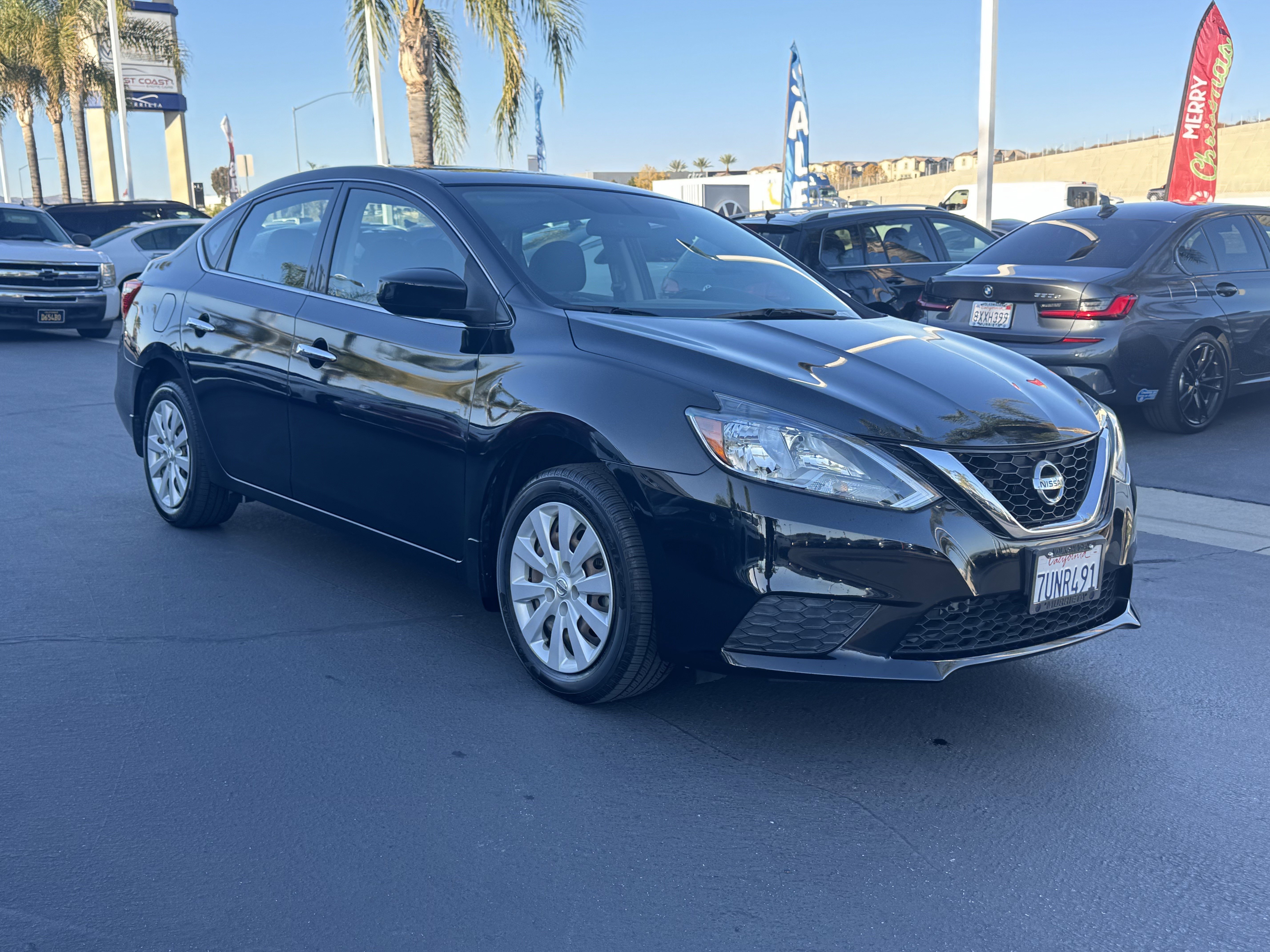 Used 2016 Nissan Sentra SV image 2