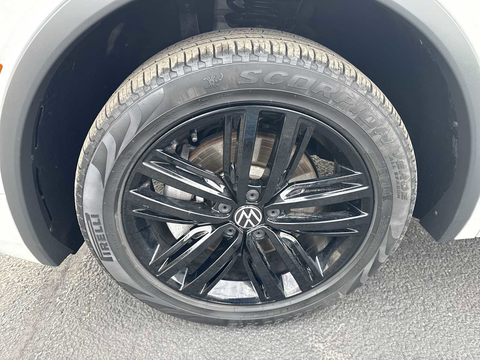Used 2022 Volkswagen Tiguan SE R-Line AWD/4WD image 19