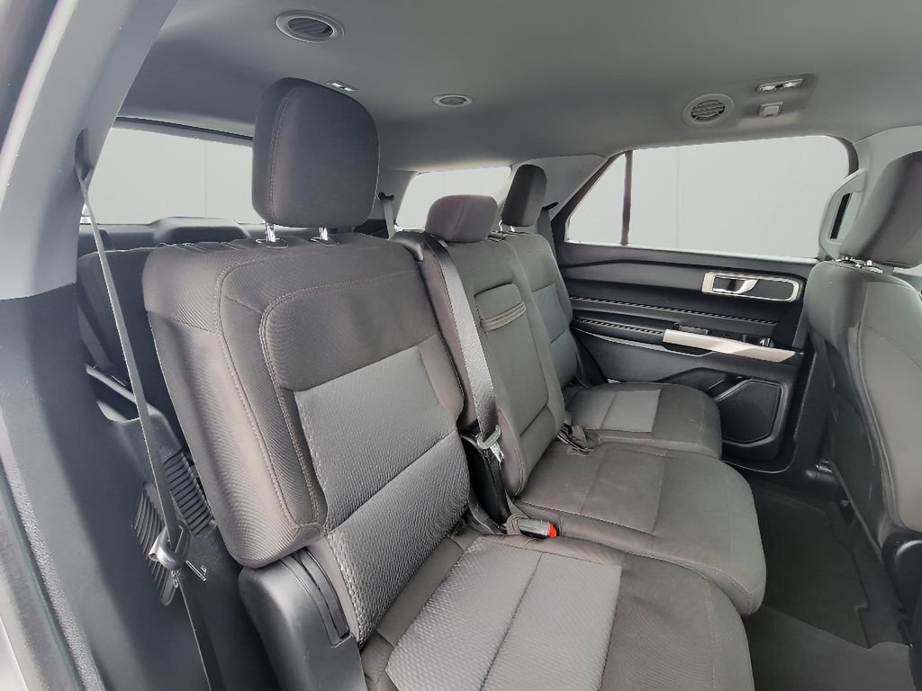 Used 2022 Ford Explorer XLT AWD/4WD image 34