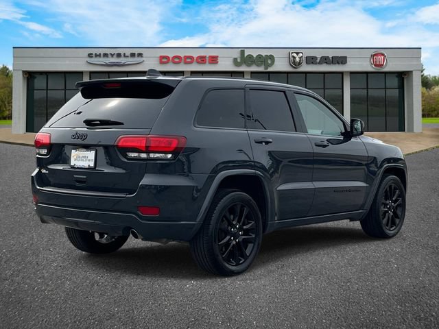 Certified 2018 Jeep Grand Cherokee Altitude RWD image 4