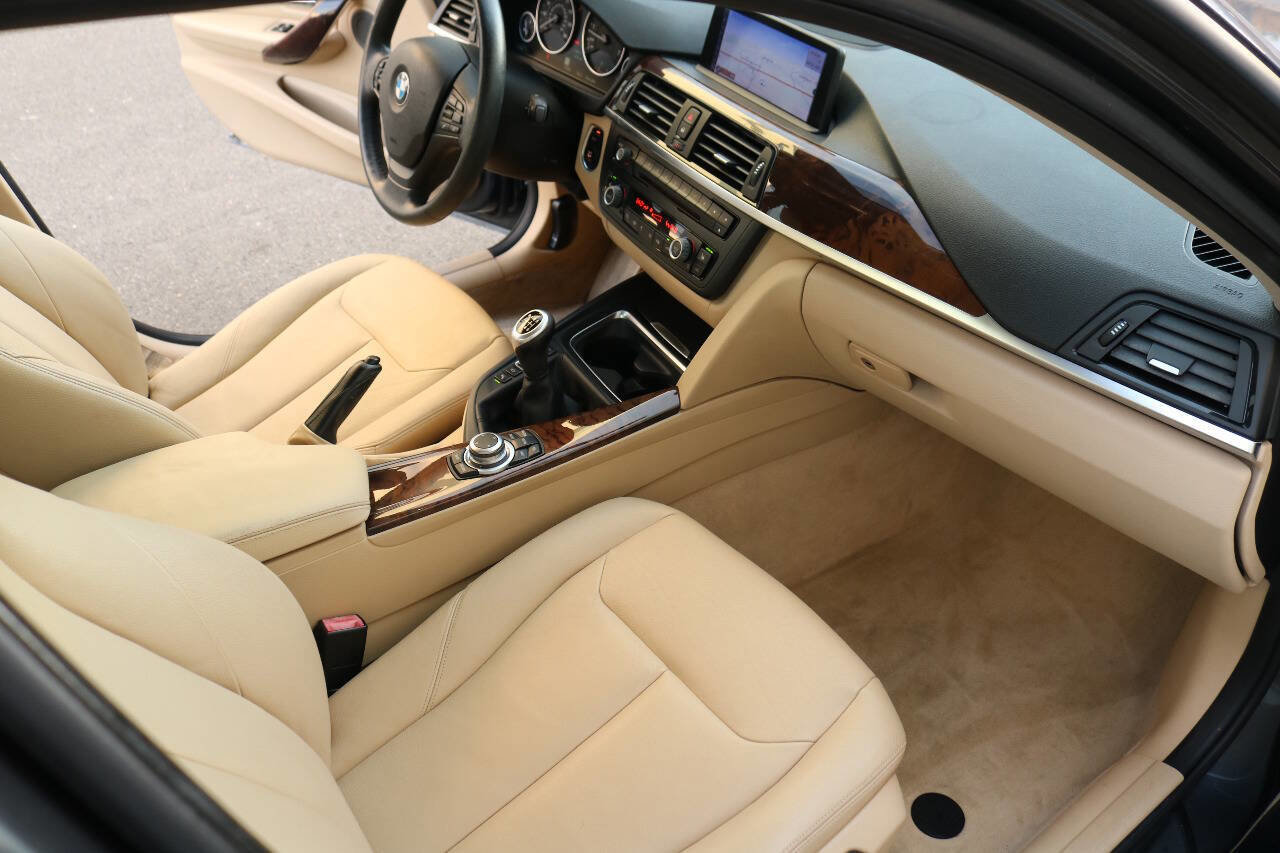 Used 2013 BMW 335i Sedan image 16