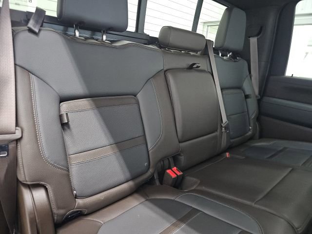 Used 2023 GMC Sierra 2500 Denali w/ Denali Ultimate Package image 16