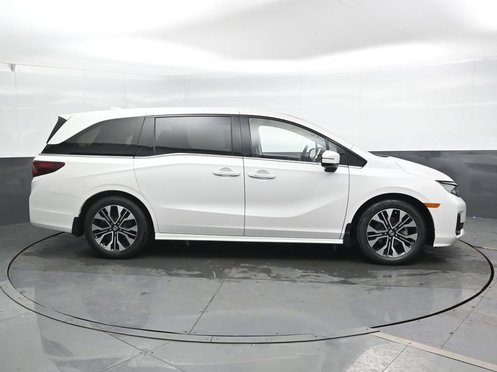 Used 2025 Honda Odyssey Elite image 3
