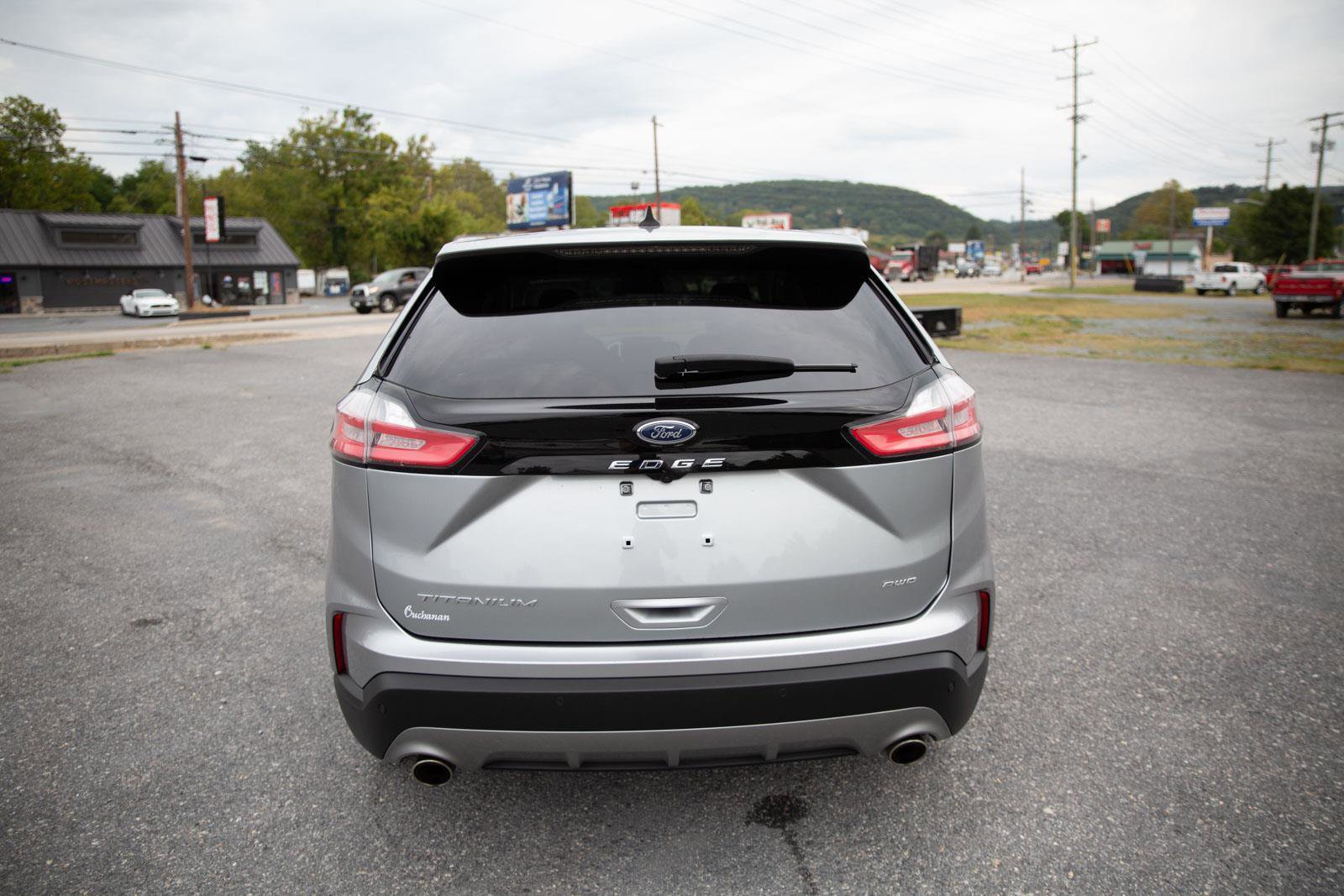 Used 2024 Ford Edge Titanium image 4
