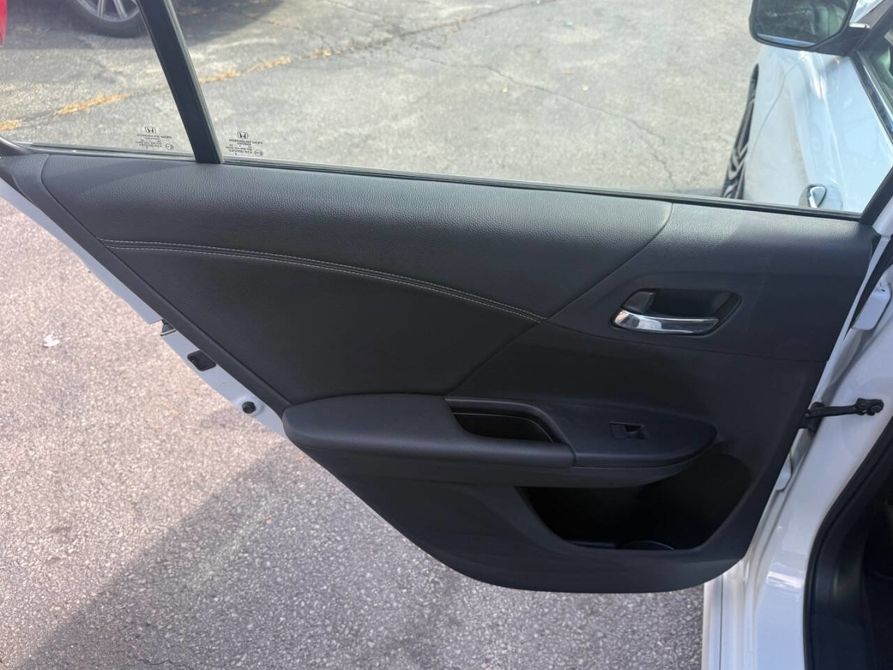 Used 2017 Honda Accord Sport image 18