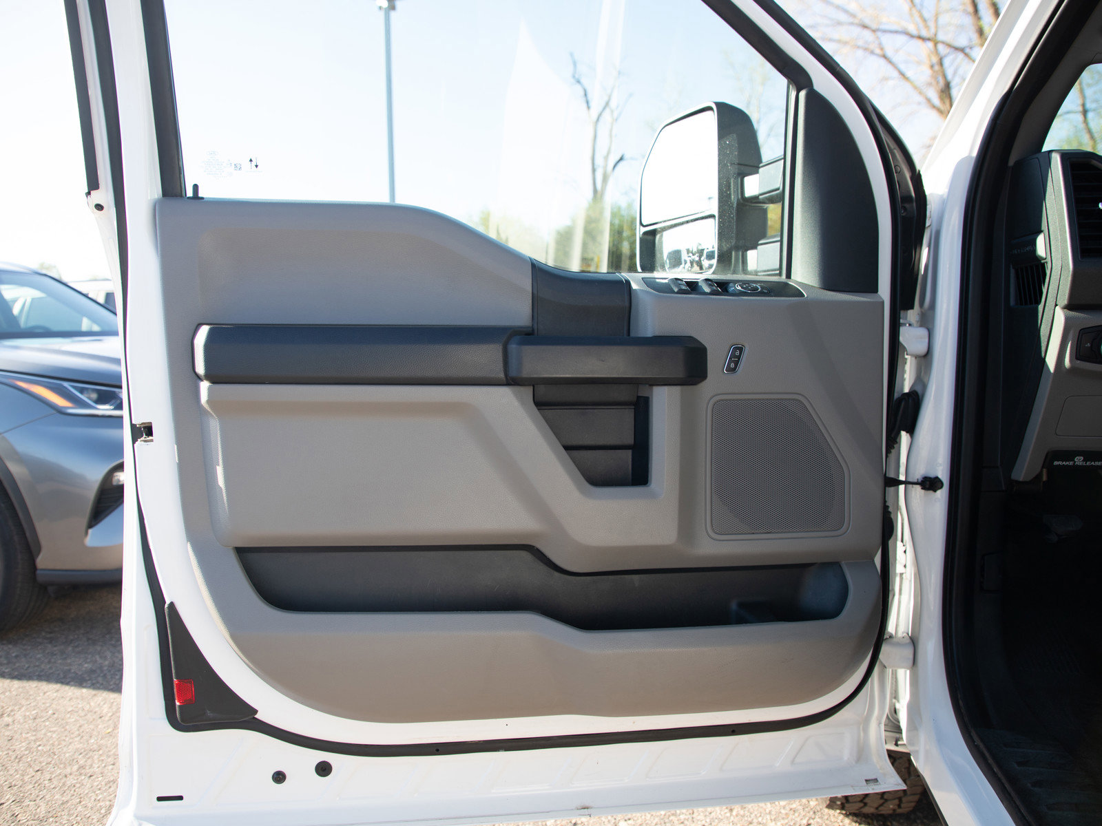 Used 2021 Ford F250 XL w/ Power Equipment Group RWD image 19