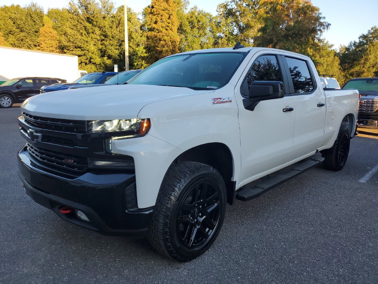Used 2021 Chevrolet Silverado 1500 LT Trail Boss w/ LPO, Dark Essentials Package AWD/4WD image 2