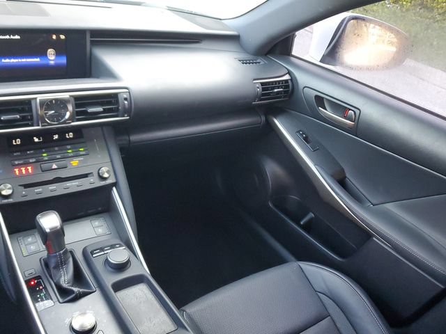 Used 2019 Lexus IS 300 F Sport w/ F Sport Package RWD image 15