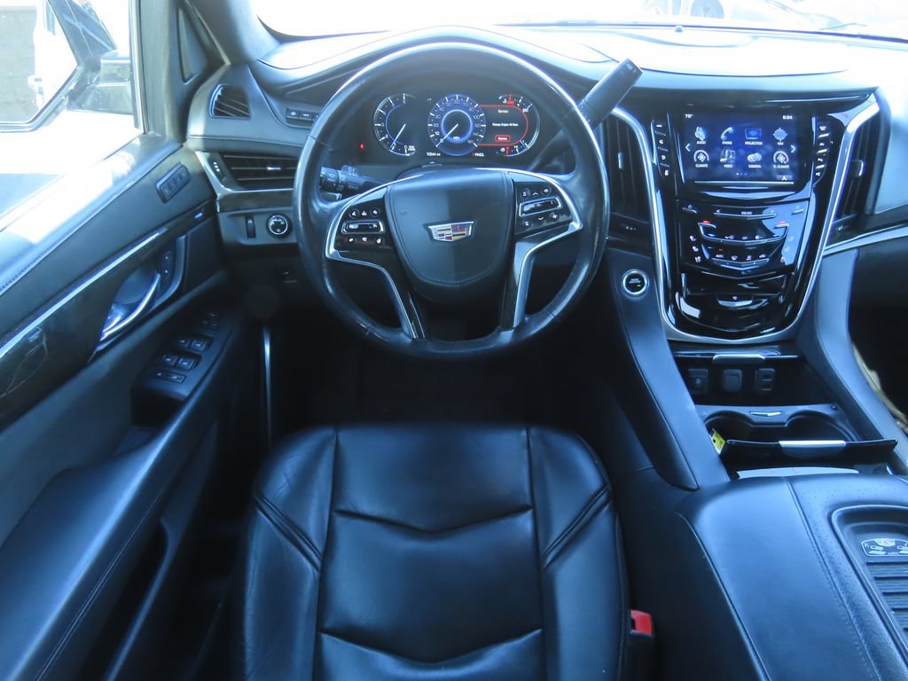 Used 2020 Cadillac Escalade Platinum AWD/4WD image 5
