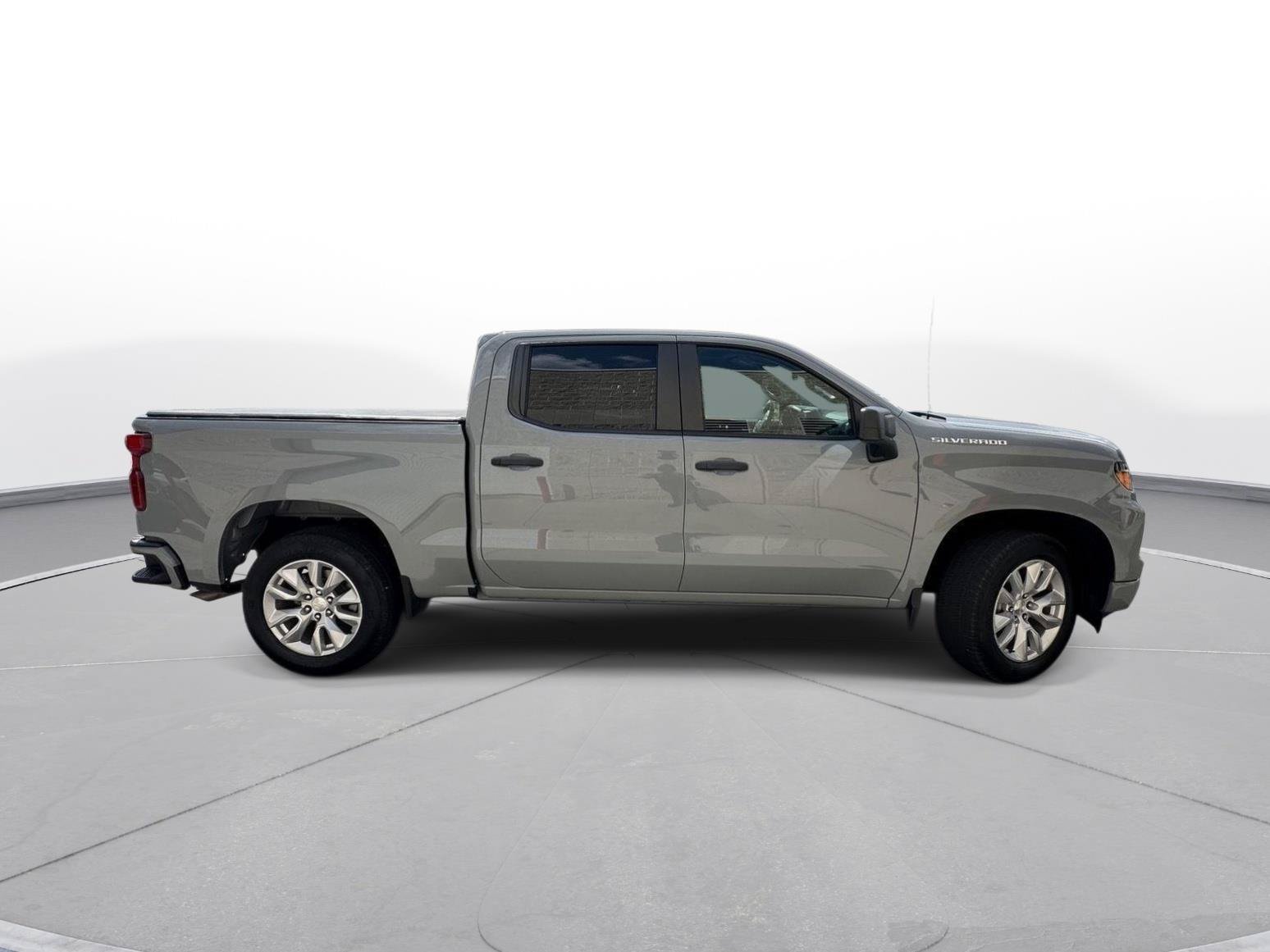 Used 2024 Chevrolet Silverado 1500 Custom RWD image 5