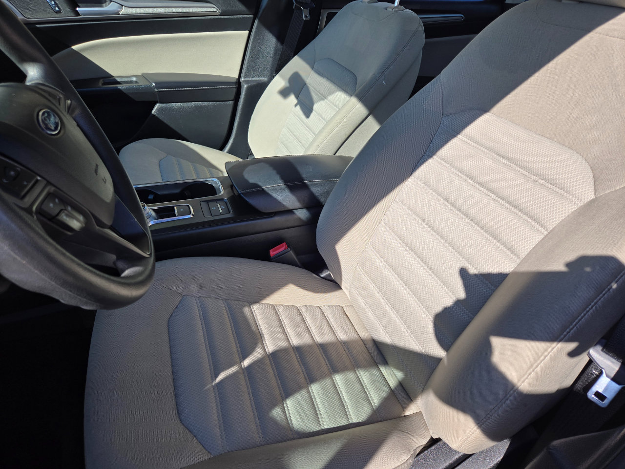 Used 2018 Ford Fusion S image 17