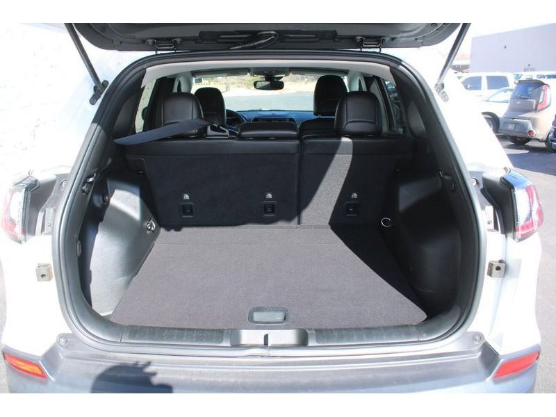 Used 2022 Jeep Cherokee Latitude Lux image 7