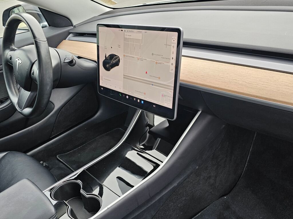 Used 2018 Tesla Model 3 Long Range RWD image 14