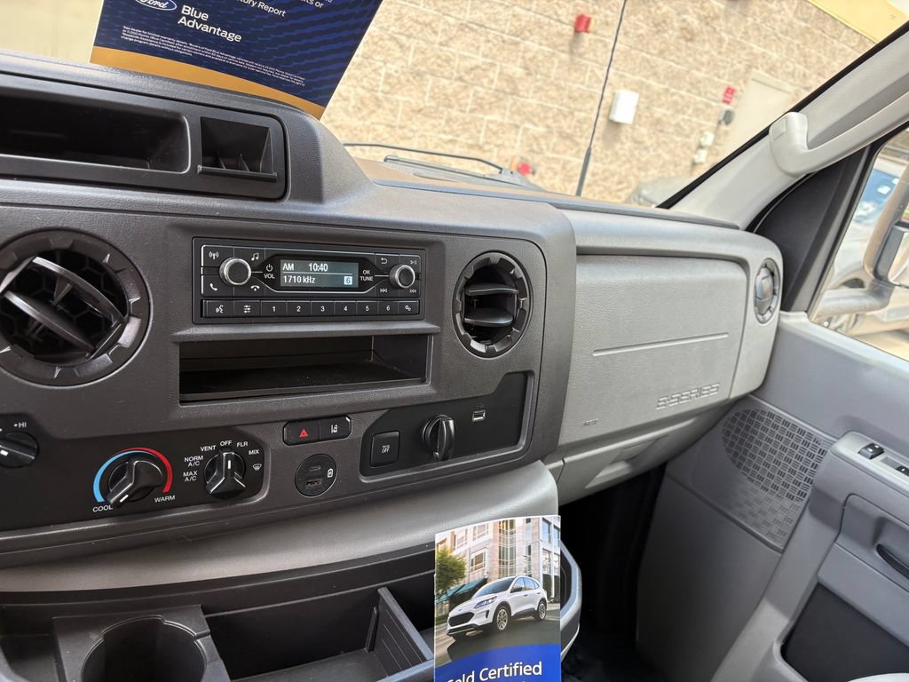 Used 2023 Ford E-450 and Econoline 450 Super Duty w/ Driver's Safety Package RWD image 17