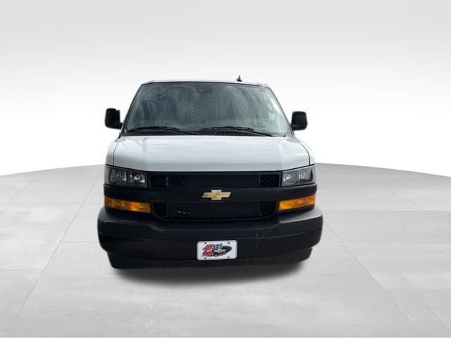 New 2026 Chevrolet Express 2500 Extended w/ Driver Convenience Package RWD image 2
