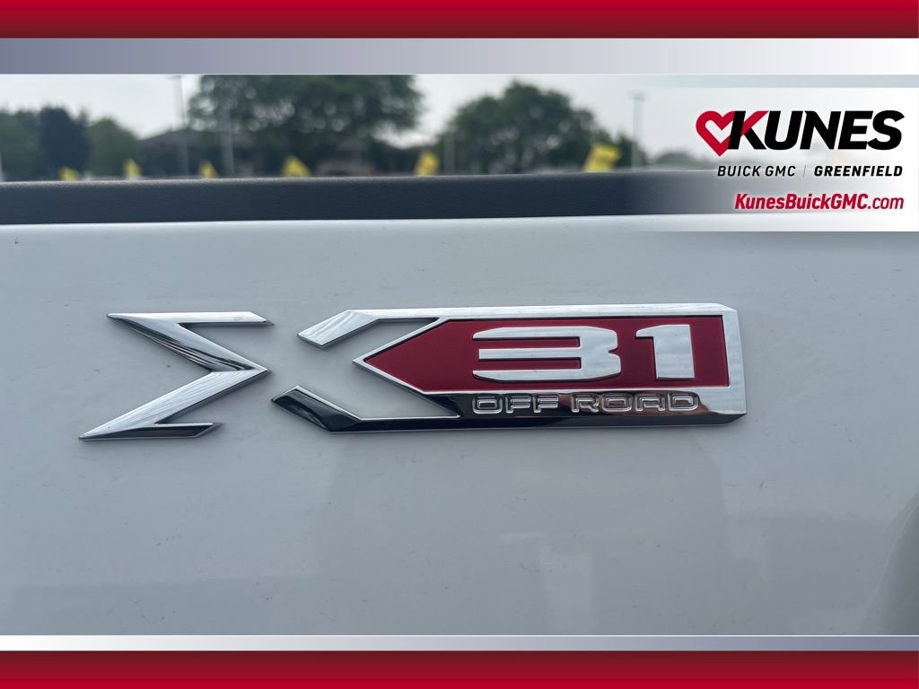 New 2025 GMC Sierra 2500 SLE image 38