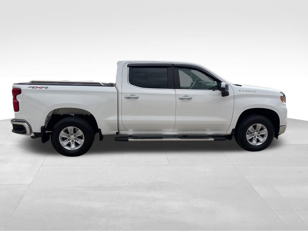 Used 2023 Chevrolet Silverado 1500 LT image 8