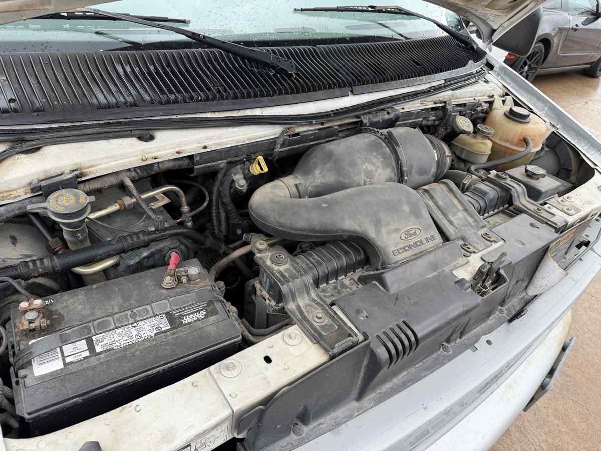 Used 1997 Ford E-150 and Econoline 150 image 20