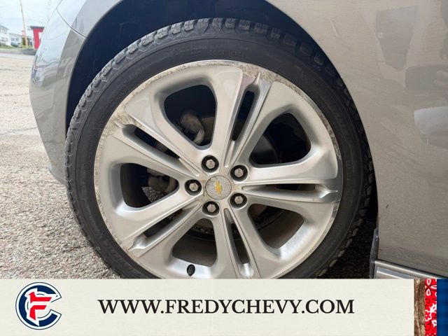 Used 2017 Chevrolet Cruze Premier image 32