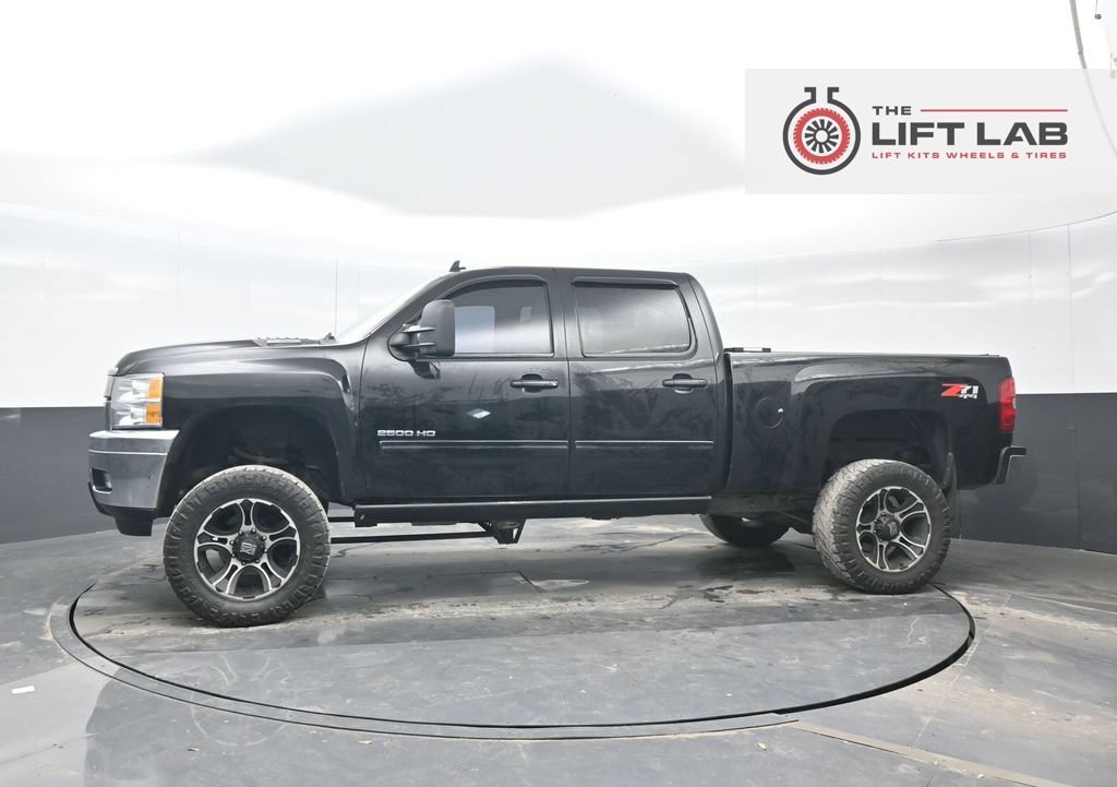 Used 2012 Chevrolet Silverado 2500 LTZ w/ Suspension Package, Off-Road AWD/4WD image 4
