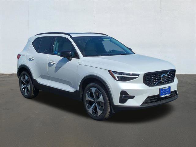 New 2026 Volvo XC40 B5 Plus w/ Protection Package Premier image 7
